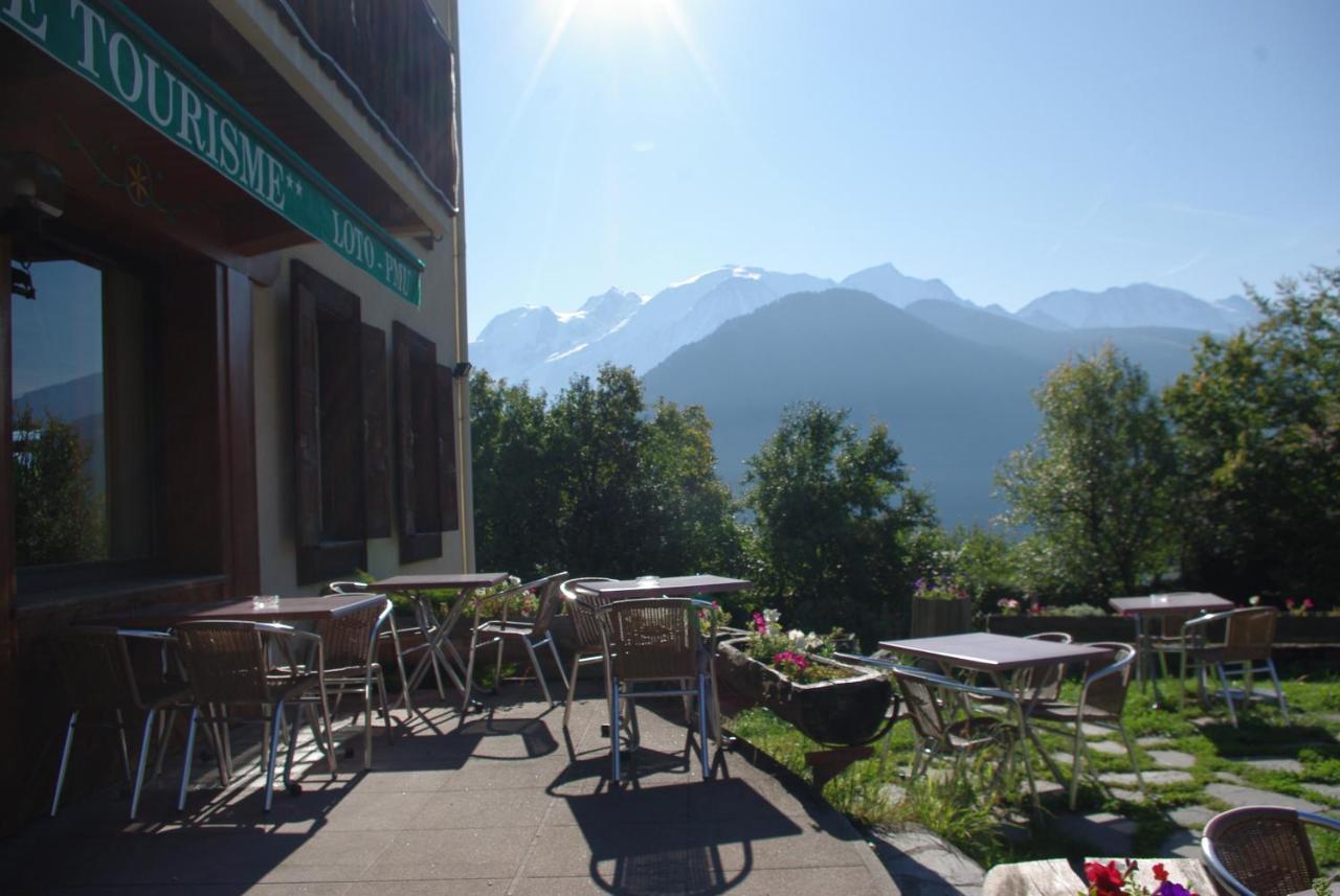 Hotel Le Tourisme Plateau dʼAssy Exteriör bild